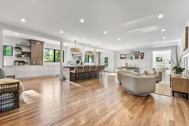 $2,395,000 | 2 Lily Lane, Wenham, MA 01984