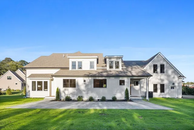 $2,395,000 | 2 Lily Lane, Wenham, MA 01984