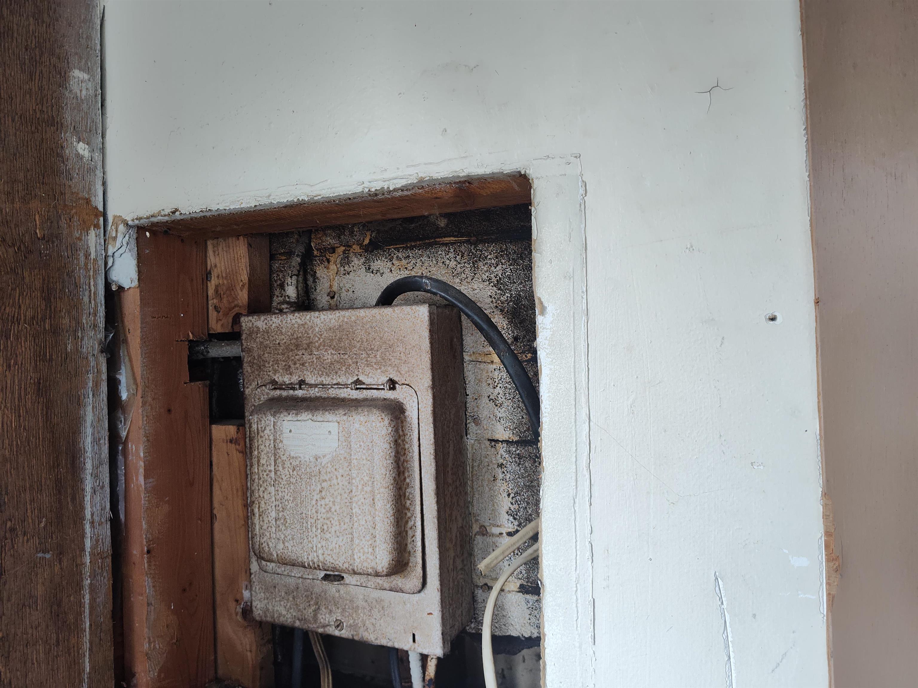 837 Shady Shore Road Bay City, MI 48706 - Photo 6 of 14 Gallery Image 6