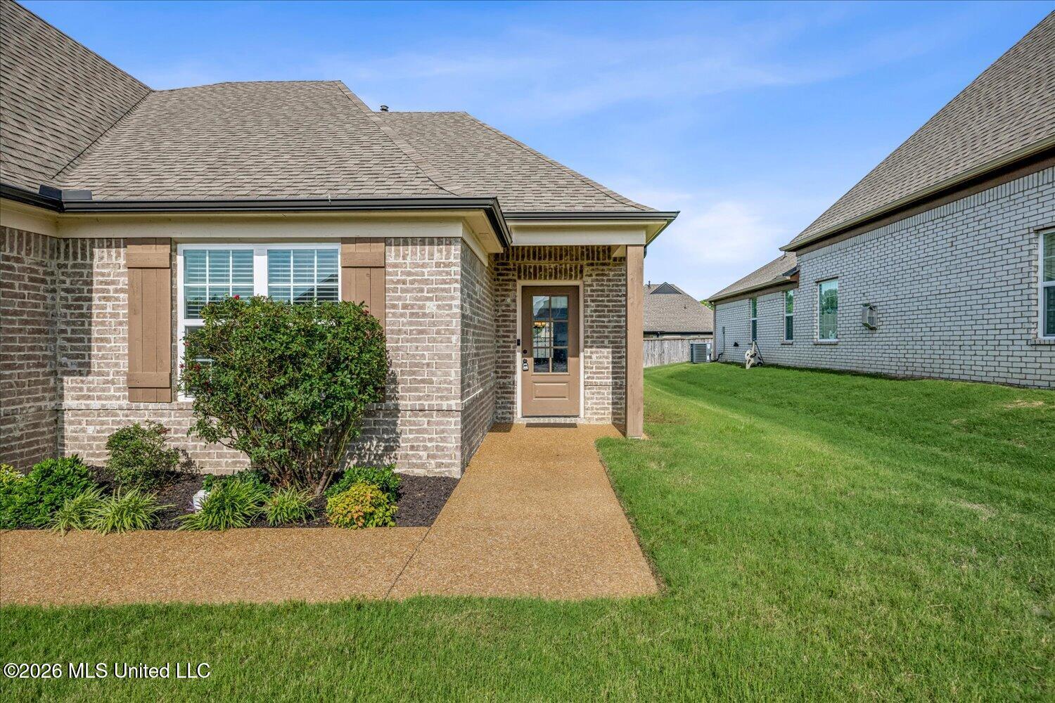 8069 Aiden Road Southaven, MS 38671 - Photo 4 of 26 04-3123433ah-04-8069 Aiden Rd