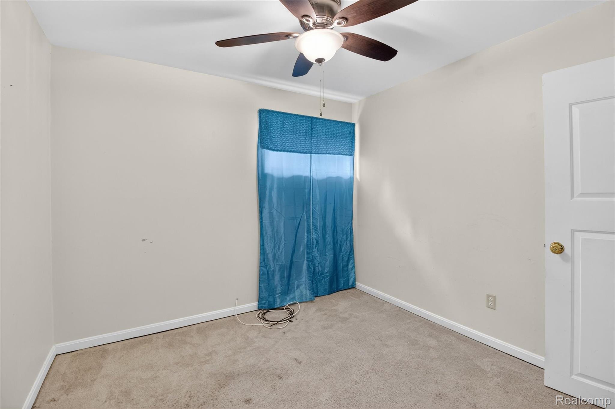 1459 Grove Road Ypsilanti, MI 48198 - Photo 27 of 36 -