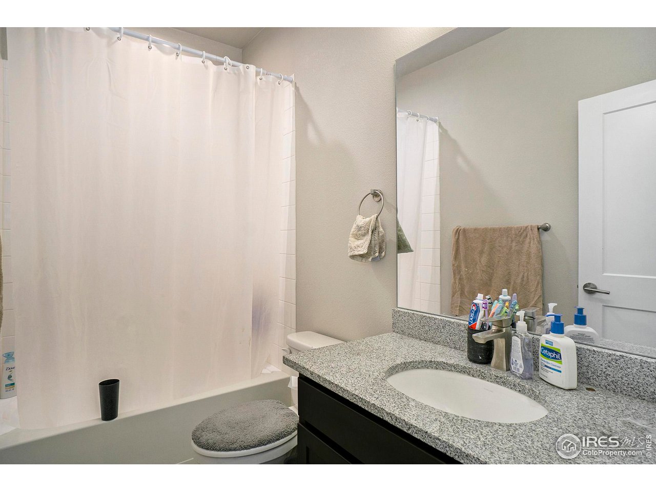 750 Wagon Trail Road, Unit 2 Fort Collins, CO 80524 - Photo 20 of 24 Upstairs Second Full Bathroom