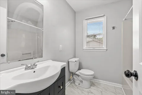$315,000 | 201 Nightingale Avenue, Stephens City, VA 22655