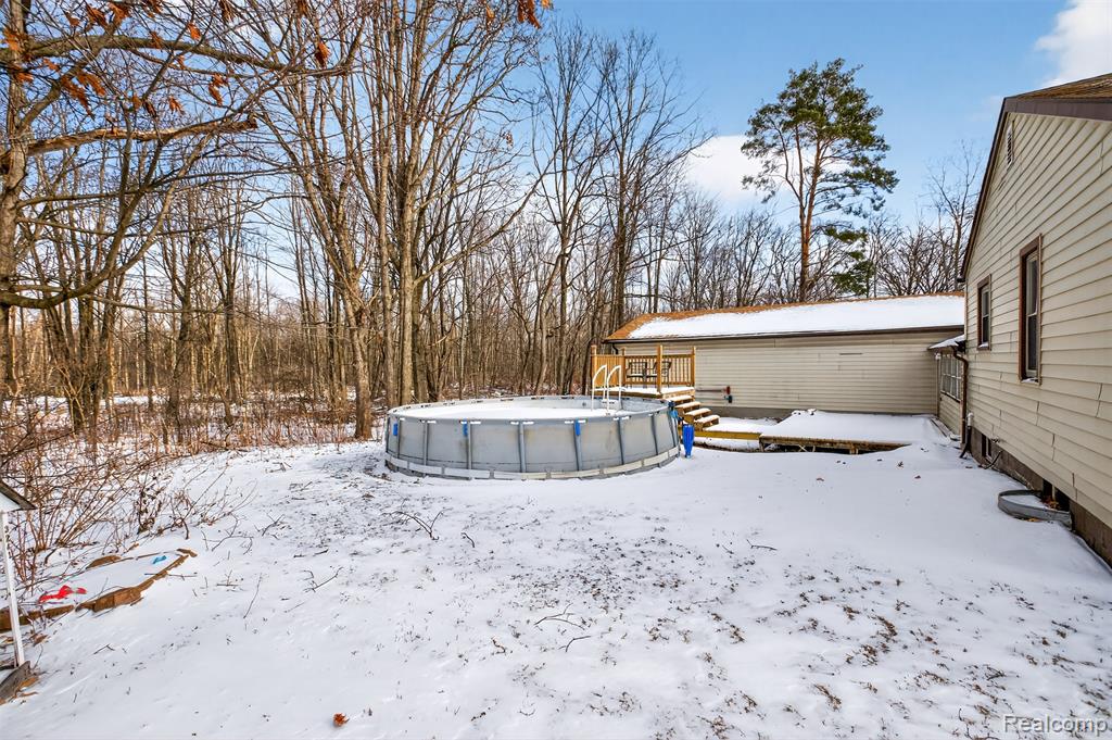 3241 East Curtis Road Birch Run, MI 48415 - Photo 8 of 47