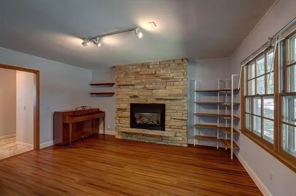 $3,900 | 6317 Masthead Drive, Madison, WI 53705