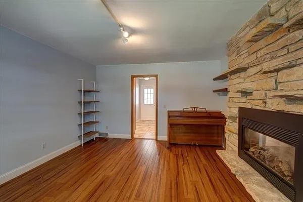 $3,900 | 6317 Masthead Drive, Madison, WI 53705