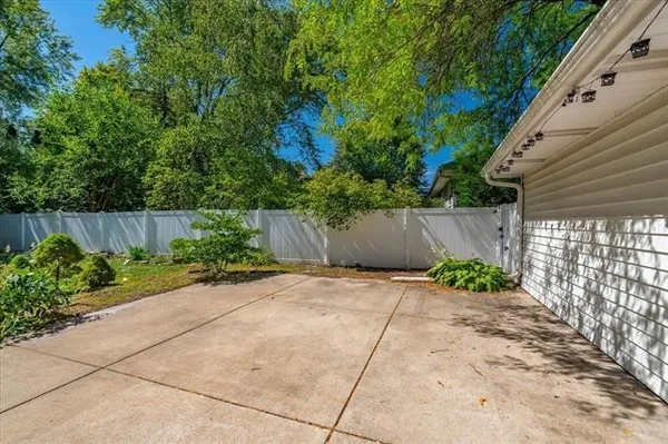 $3,900 | 6317 Masthead Drive, Madison, WI 53705