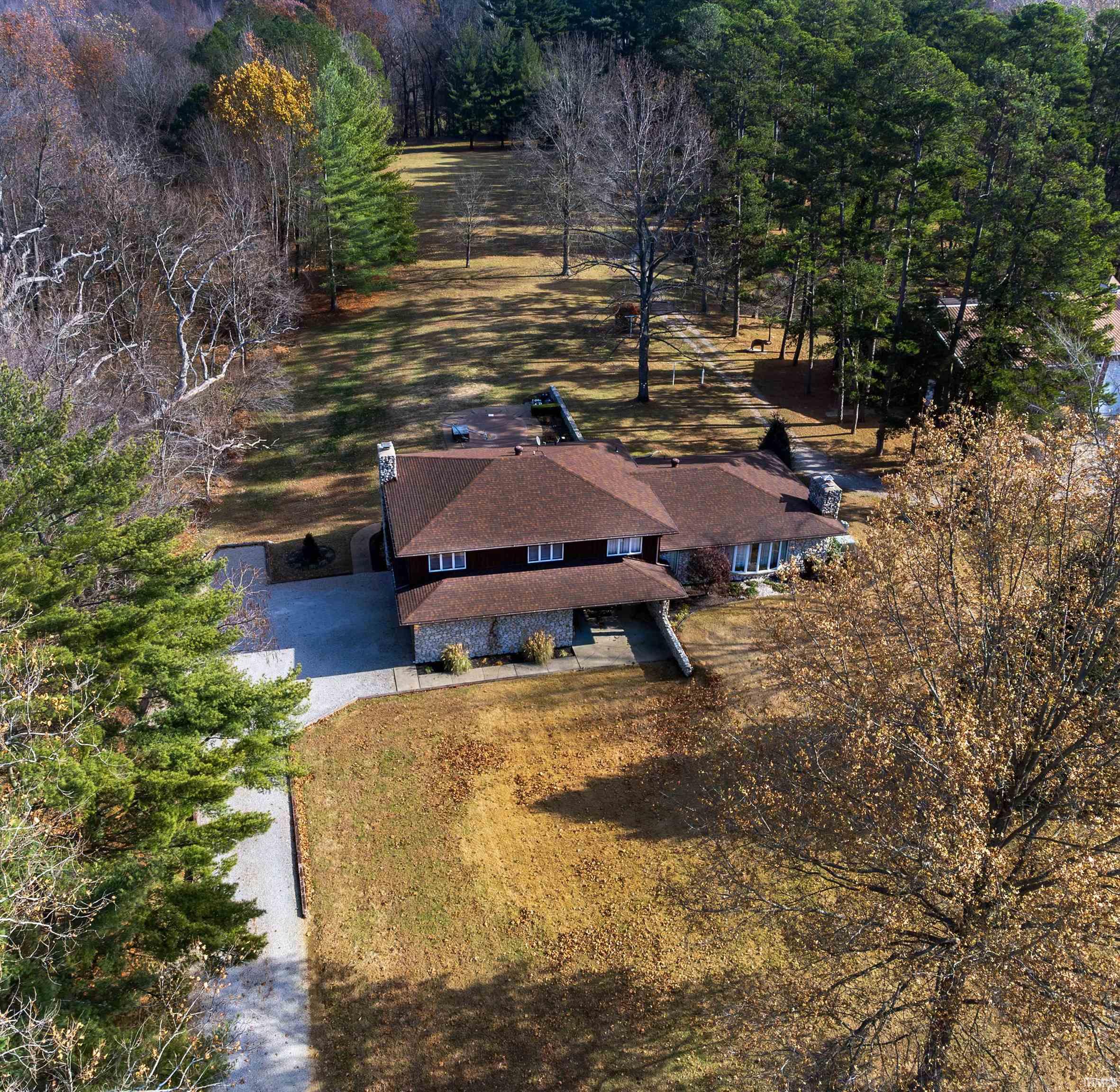 13725 Old State Road Evansville, IN 47725 - Photo 1 of 31