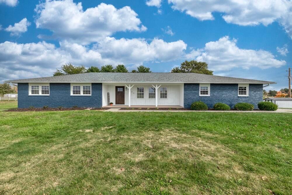 3380 Tschopp Road Northeast Lancaster, OH 43130 - Photo 3 of 22 4ABD729D-C6C5-41BC-9189-D868F7C20586_1_2