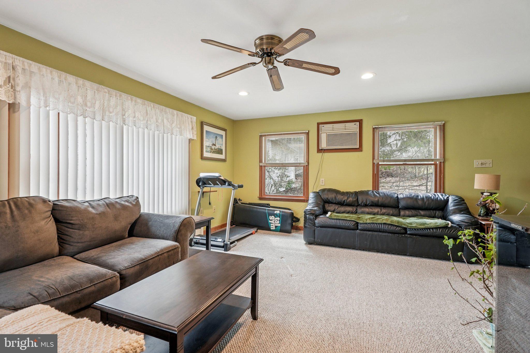 773 East Rock Road Allentown, PA 18103 - Photo 7 of 26