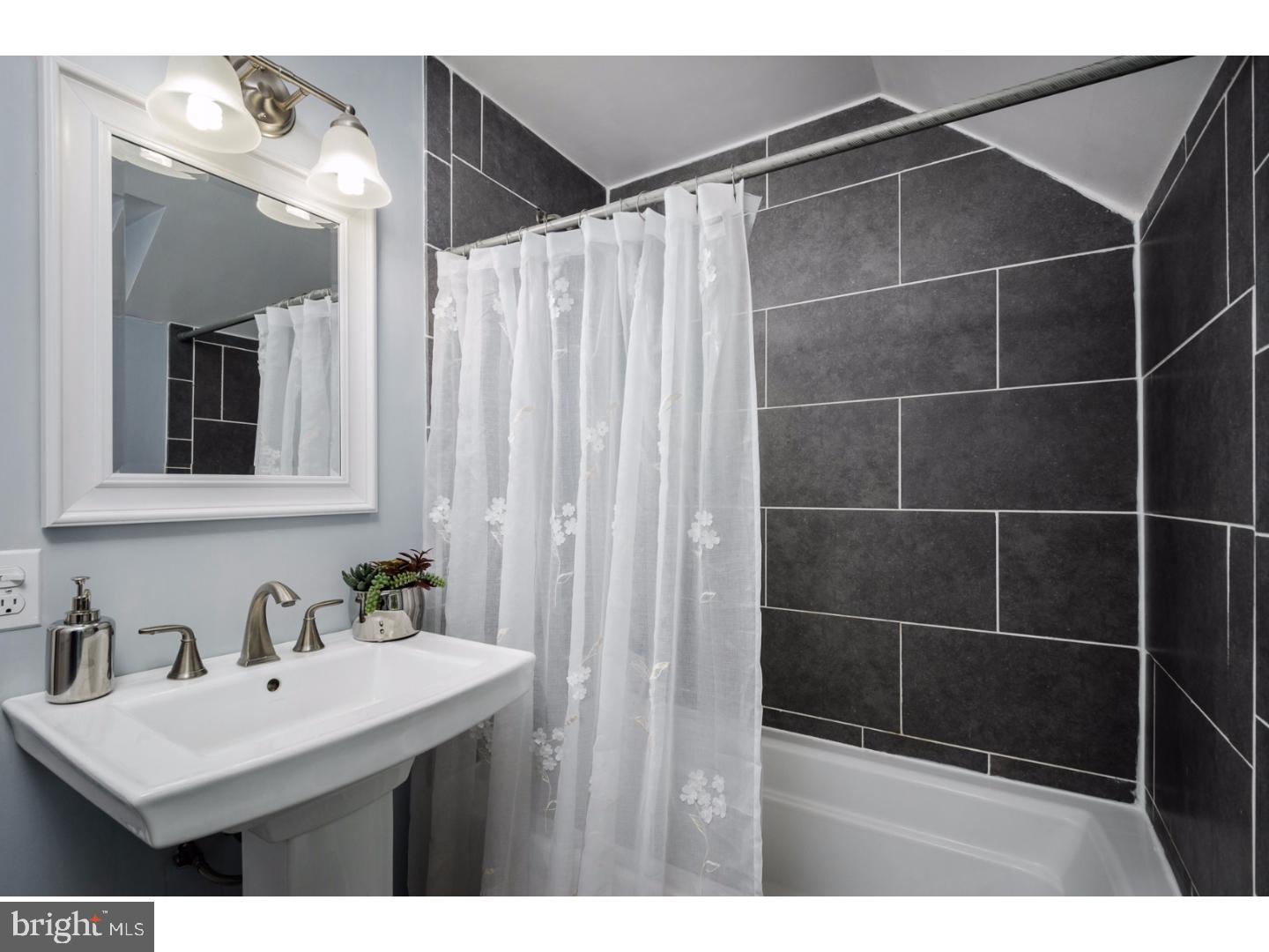 14 Wilburtha Road Ewing, NJ 08628 - Photo 13 of 25 Bathroom