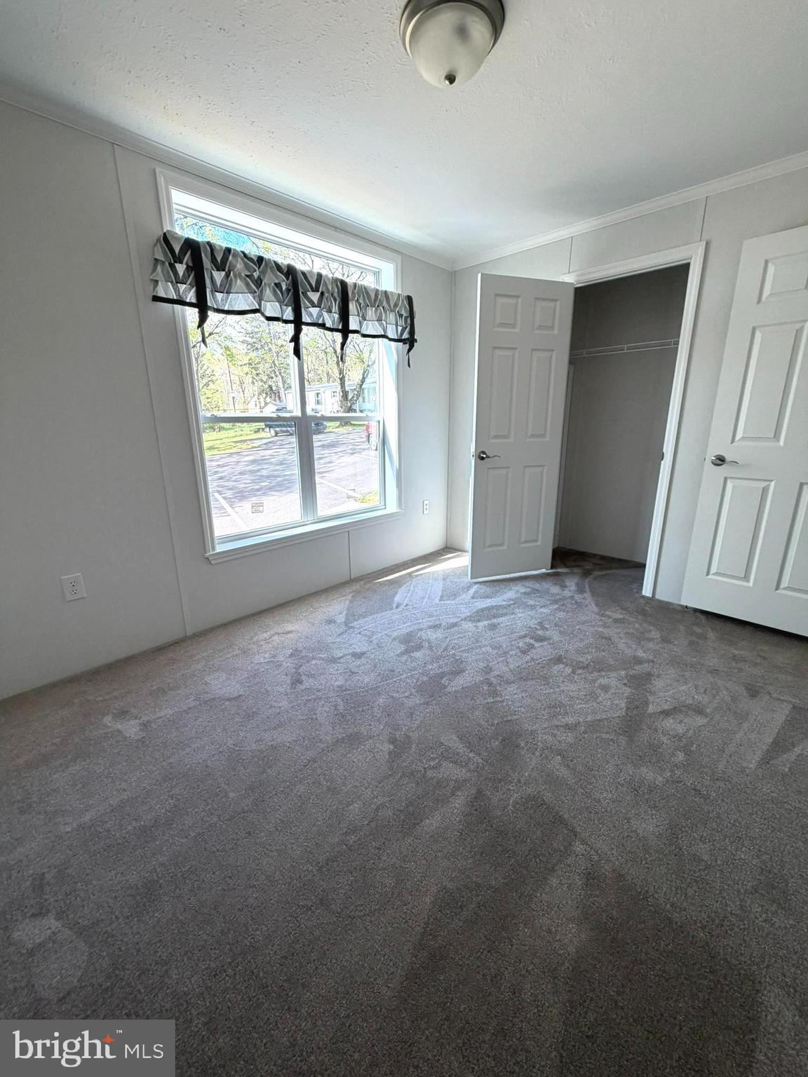 365 East Cherry Road Quakertown, PA 18951 - Photo 29 of 51 an empty room with a window