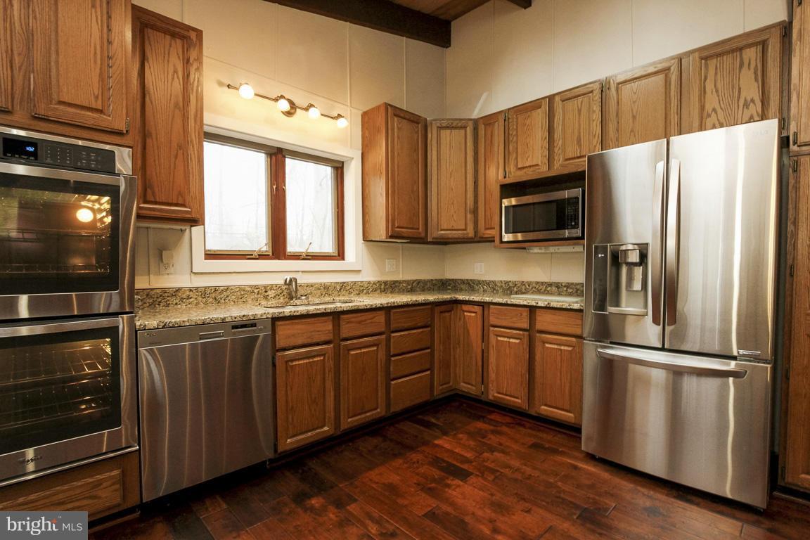 7231 Braddock Road Springfield, VA 22151 - Photo 14 of 30 Kitchen