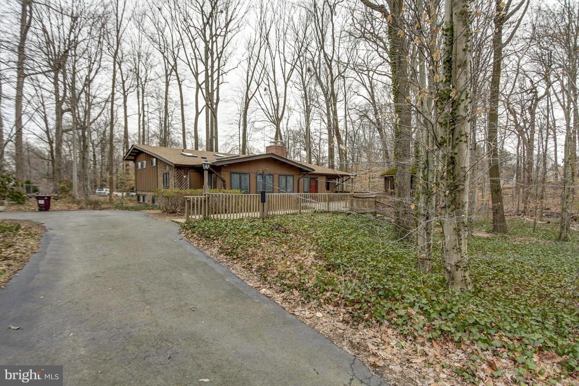 7231 Braddock Road Springfield, VA 22151 - Photo 4 of 30 Exterior (General)