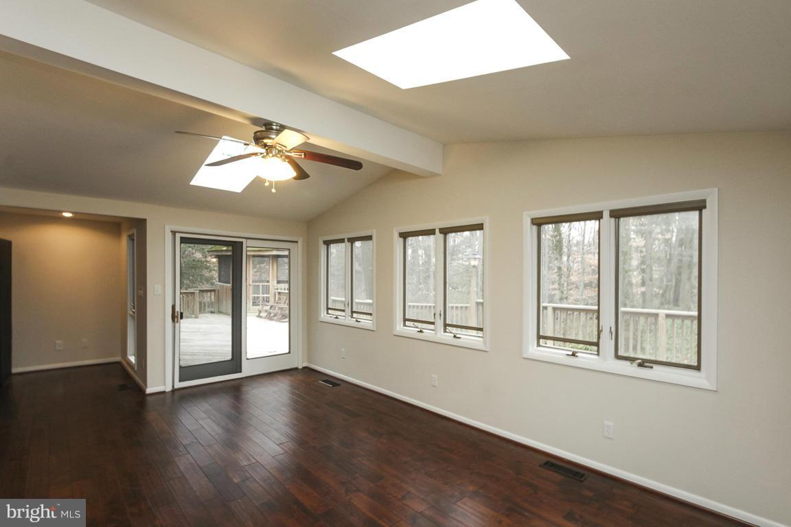 7231 Braddock Road Springfield, VA 22151 - Photo 8 of 30 Dining Room