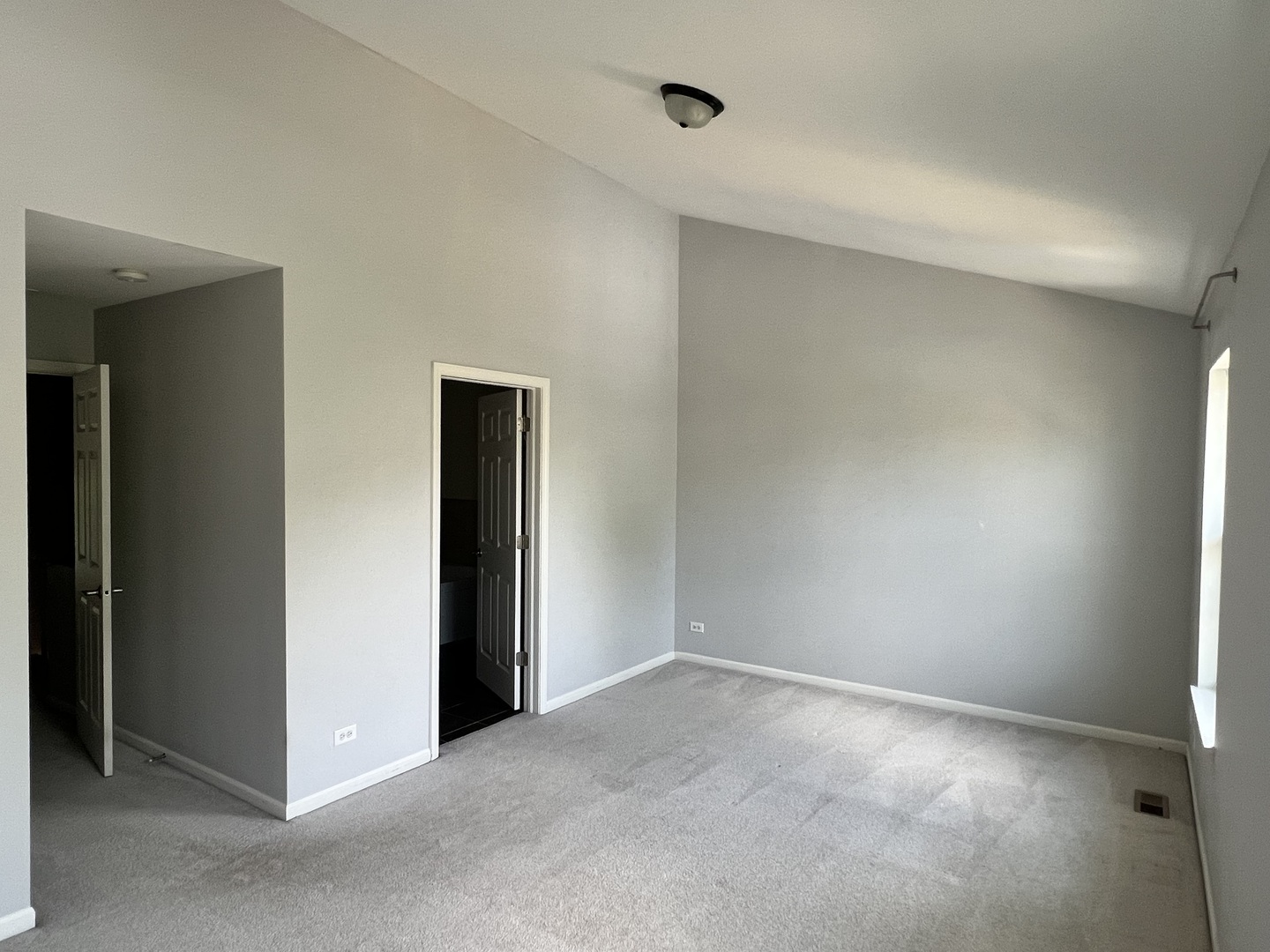 10-s449 Carrington Circle Burr Ridge, IL 60527 - Photo 16 of 21 a view of an empty room