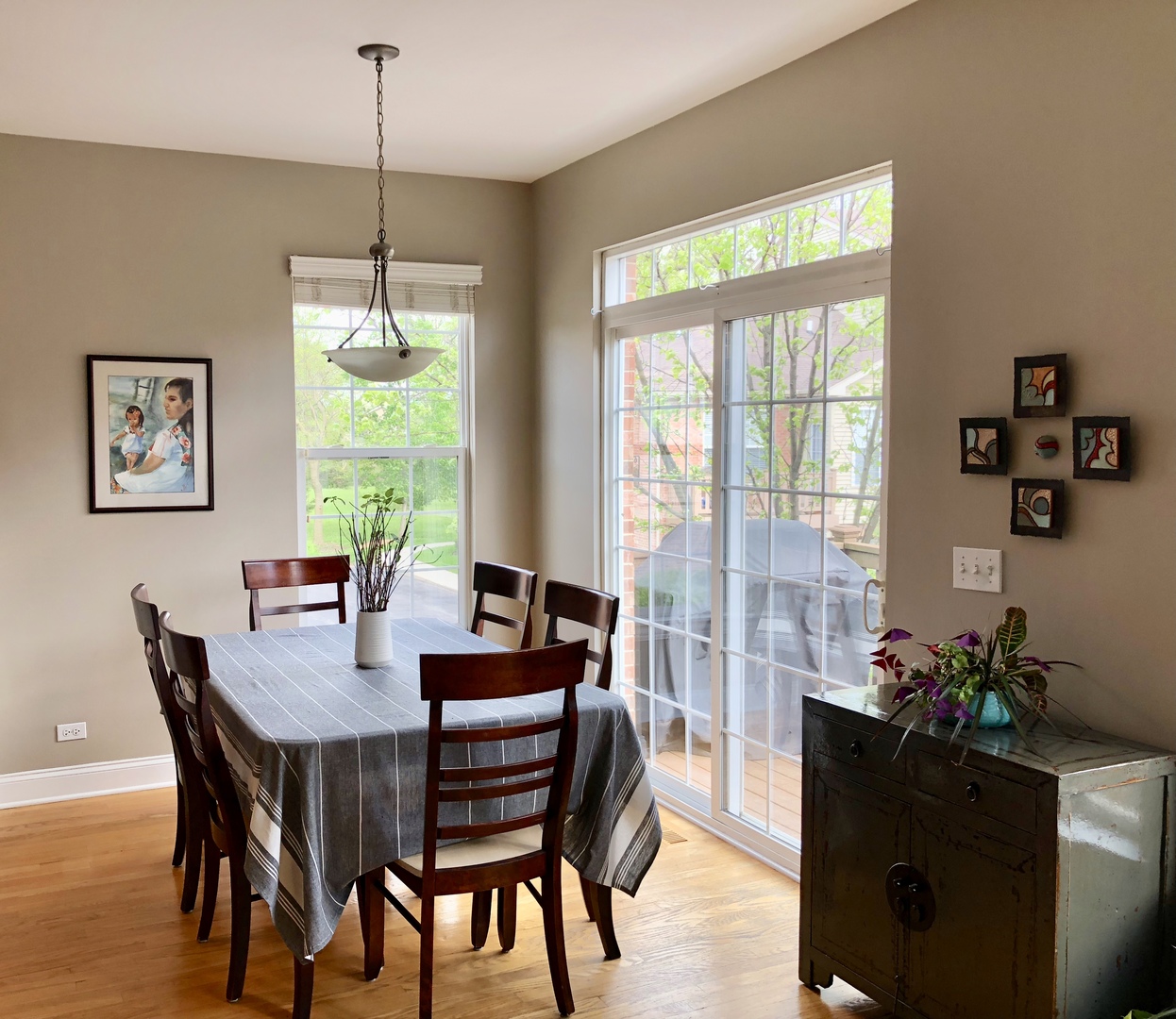 S020 Kerry Court Winfield, IL 60190 - Photo 5 of 23 a view of a dining room with furniture window and outside view
