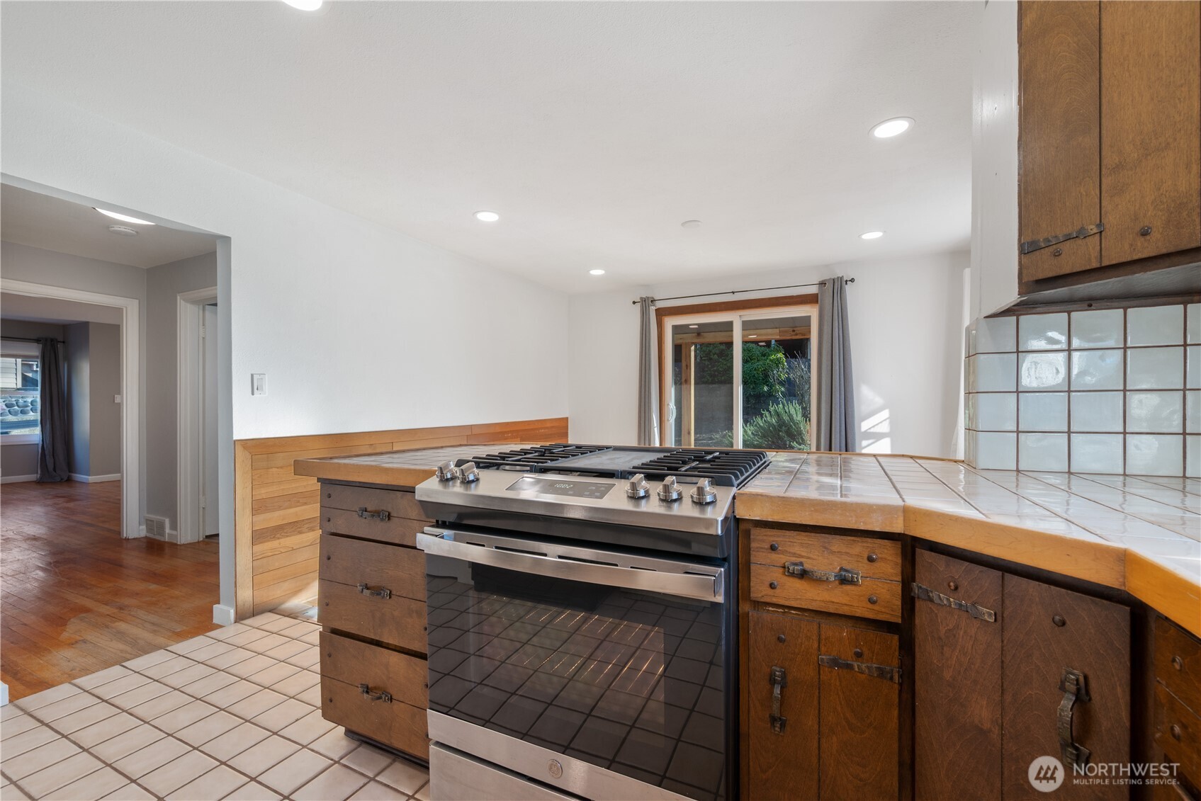 2 Country Club Drive Longview, WA 98632 - Photo 16 of 39