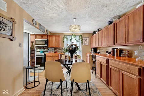 $225,000 | 4556 Kingsboro Drive, Indianapolis, IN 46235