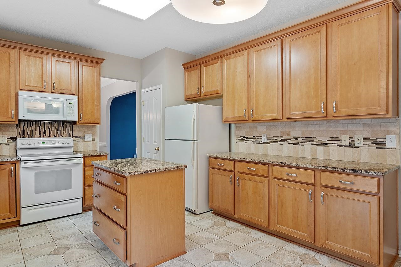 5705 Enoree Lane Raleigh, NC 27616 - Photo 5 of 30 Kitchen