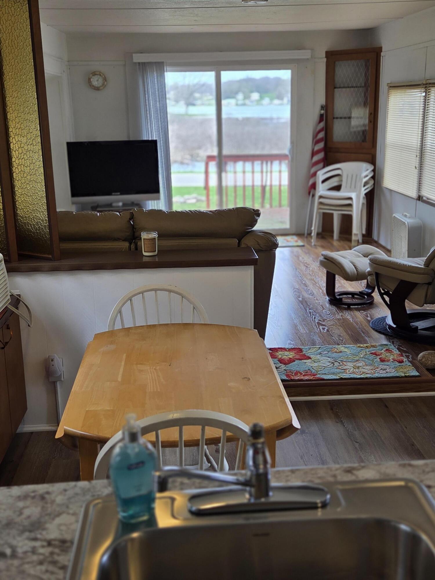 10281 Walnut Drive Three Rivers, MI 49093 - Photo 9 of 17 IMG_0018