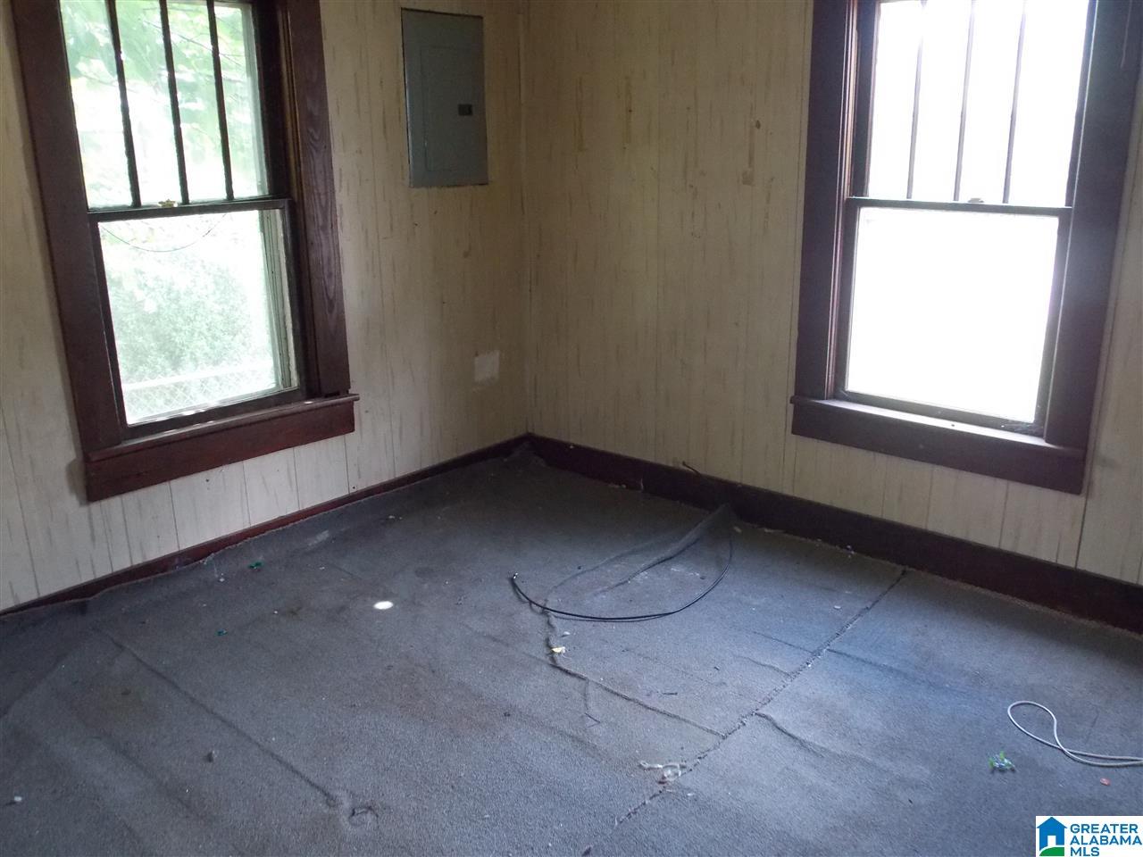 1316 Willett Street Anniston, AL 36201 - Photo 8 of 20