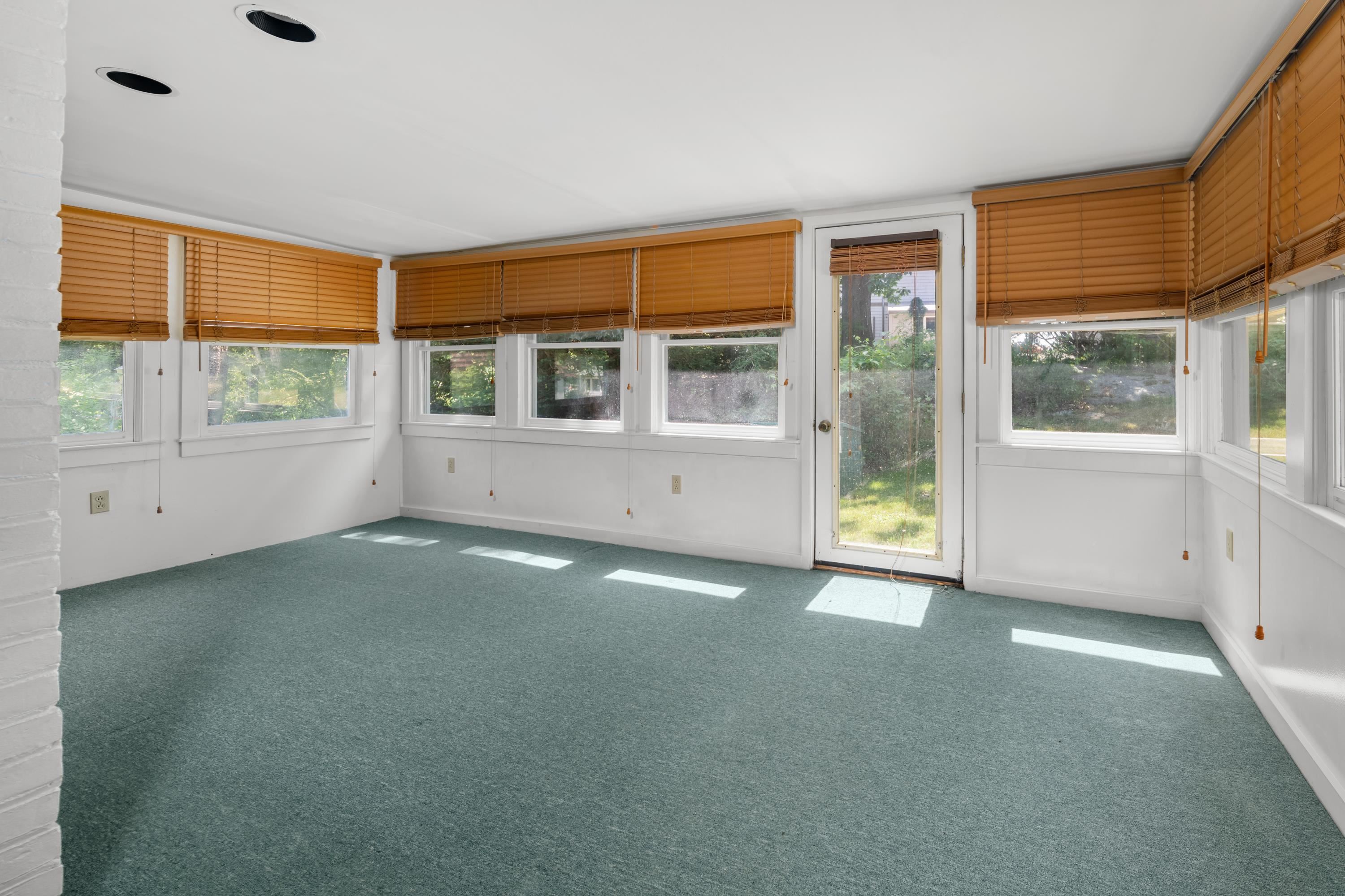 16 Parsons Road Rye, NH 03870 - Photo 7 of 19