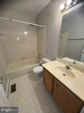 $3,300 | 5801 Winding Oaks Court, Frederick, MD 21704