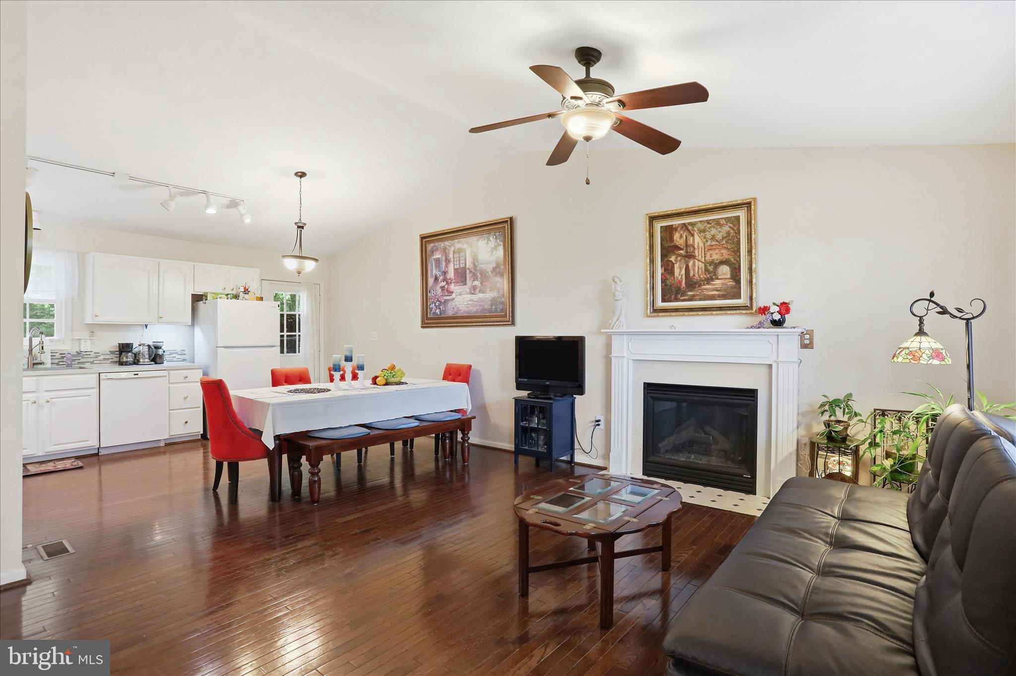 126 Cliffside Road Linden, VA 22642 - Photo 9 of 49 Living Rm with Natural Flow to Dining and Kitchen