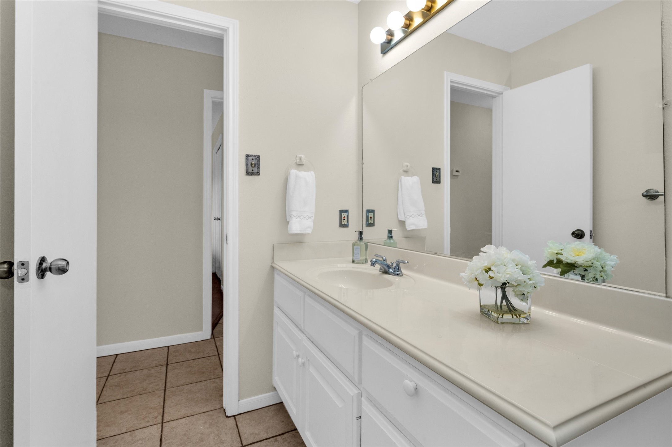 801 River Road, Unit 104E Montgomery, TX 77356 - Photo 37 of 47 Gallery Image 37
