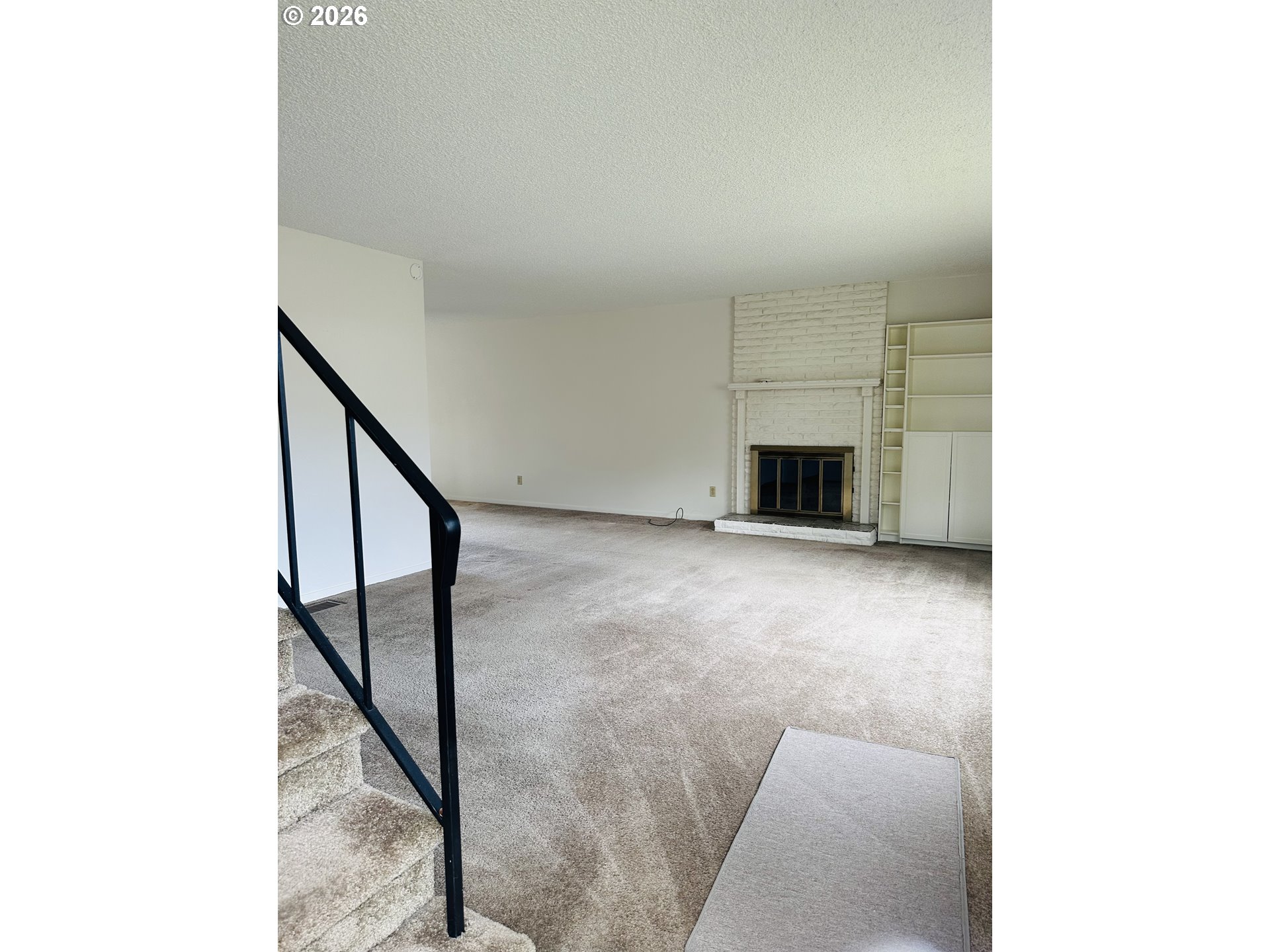 14272 Southwest Farmington Road Beaverton, OR 97005 - Photo 3 of 26 Entrance/Foyer
