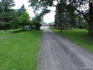 2775 Fishbeck Road Howell, MI 48843 - Photo 1 of 1 front
