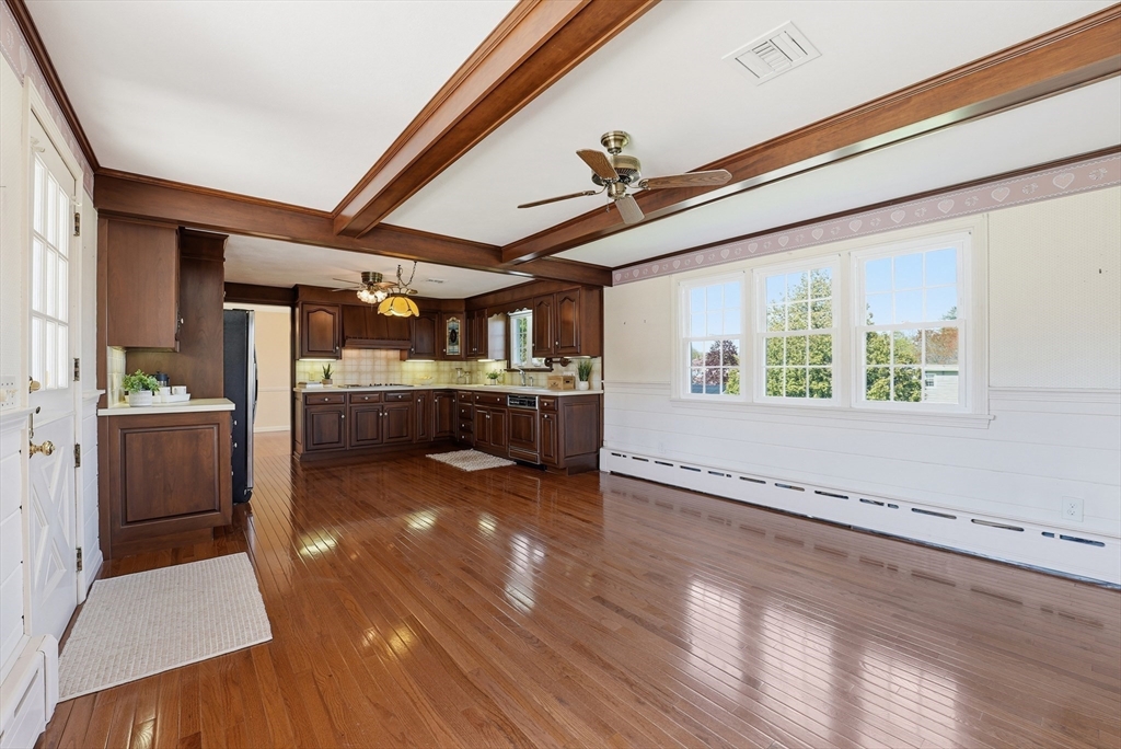 35 Richmond Road Ludlow, MA 01056 - Photo 7 of 41