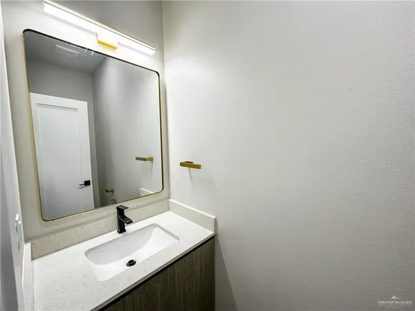 $1,900 | 3429 May Street, Mission, TX 78573