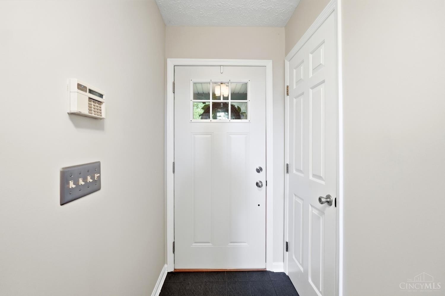 6452 West Fork Road Cincinnati, OH 45247 - Photo 10 of 76 Gallery Image 10