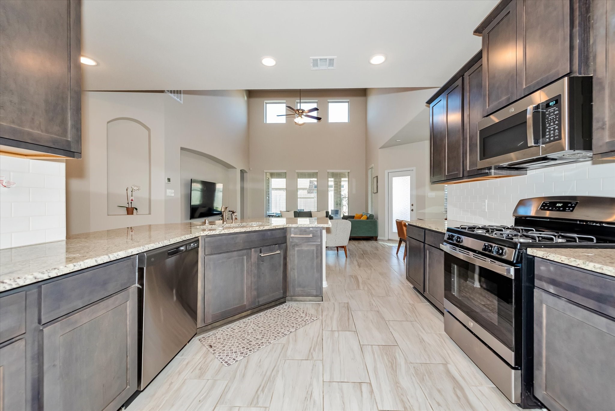 18306 Windy Knl Way Houston, TX 77084 - Photo 20 of 46 Another view of kitchen