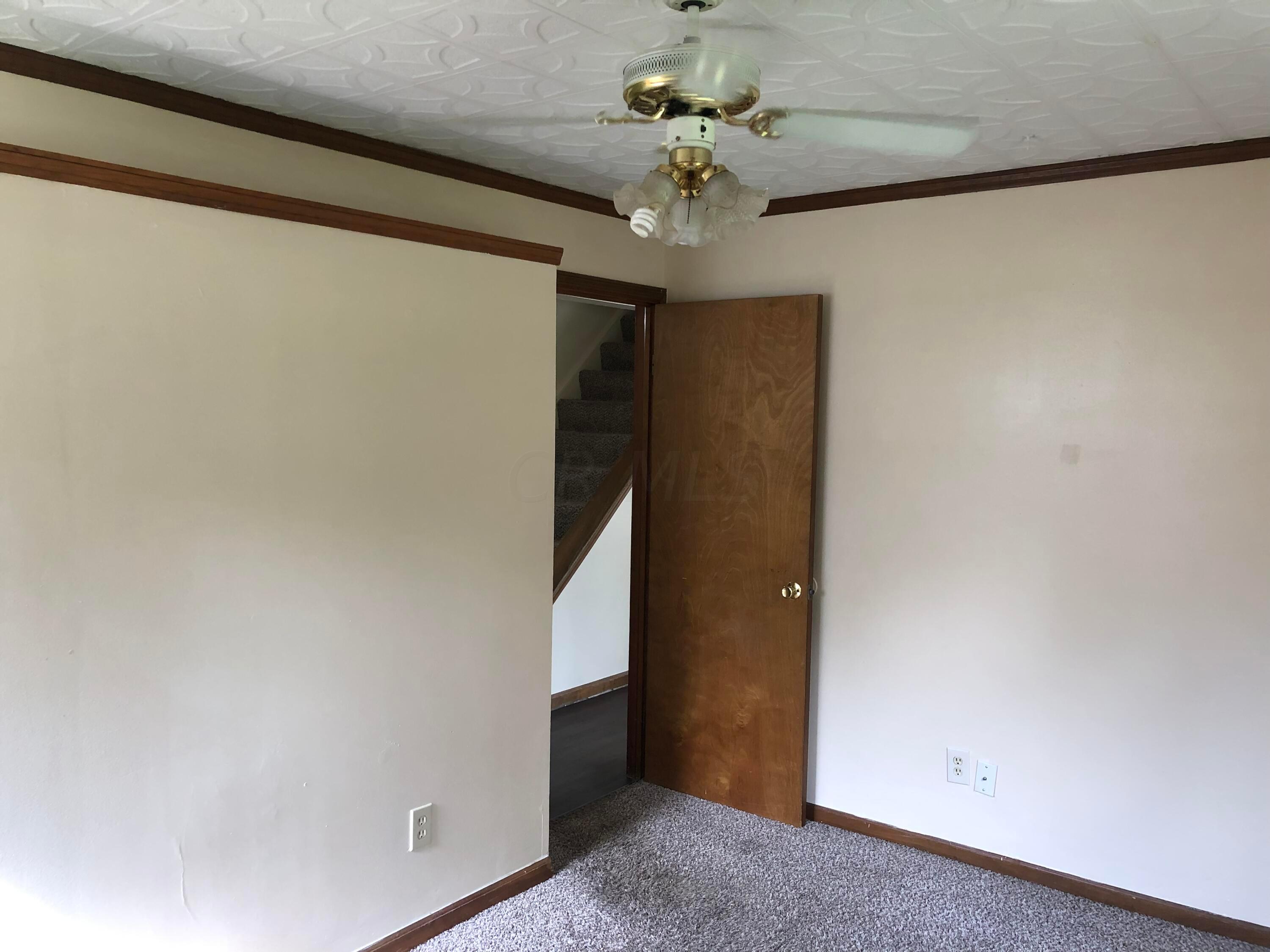 885 Exeter Road Columbus, OH 43213 - Photo 18 of 30