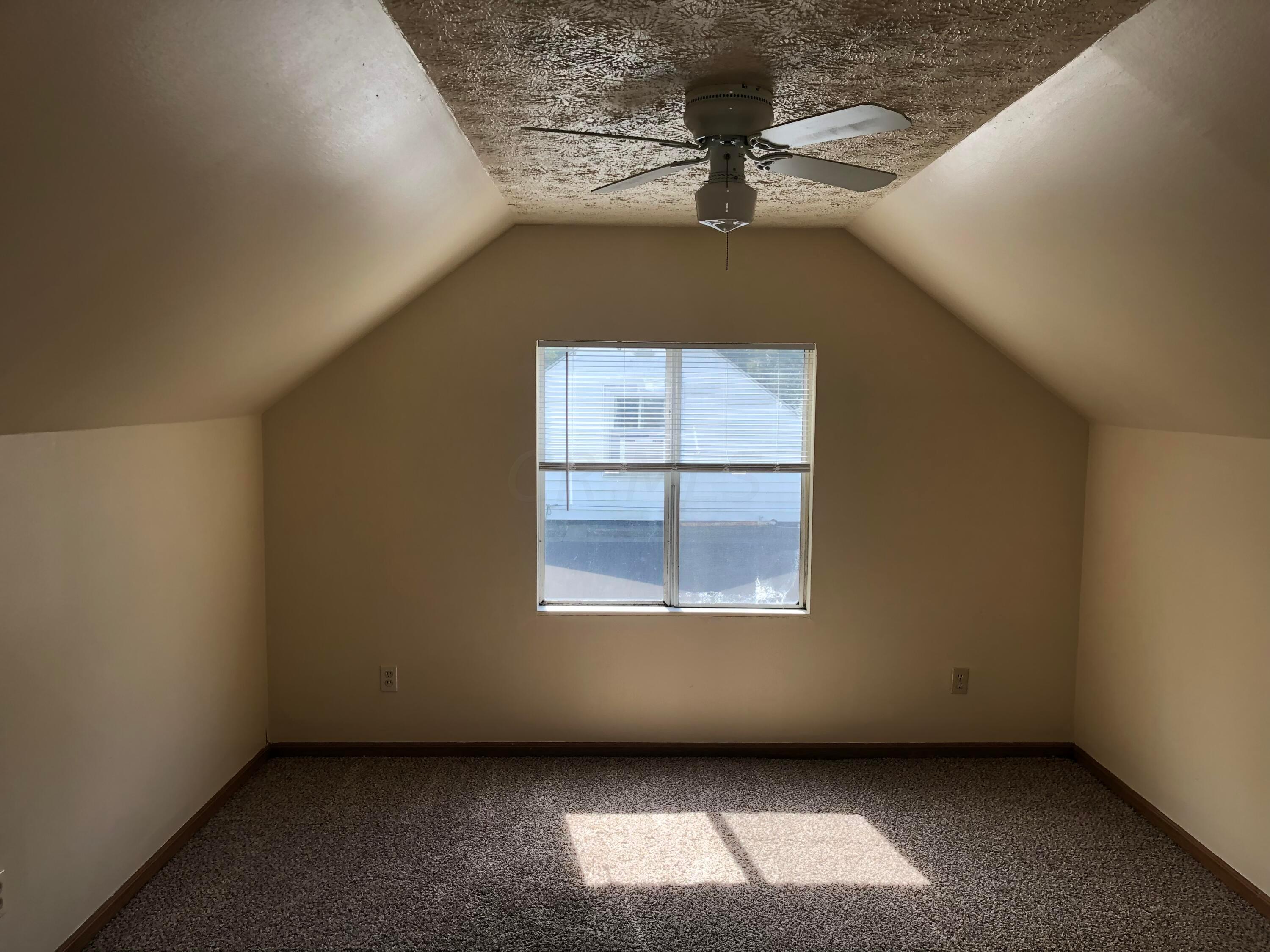885 Exeter Road Columbus, OH 43213 - Photo 27 of 30