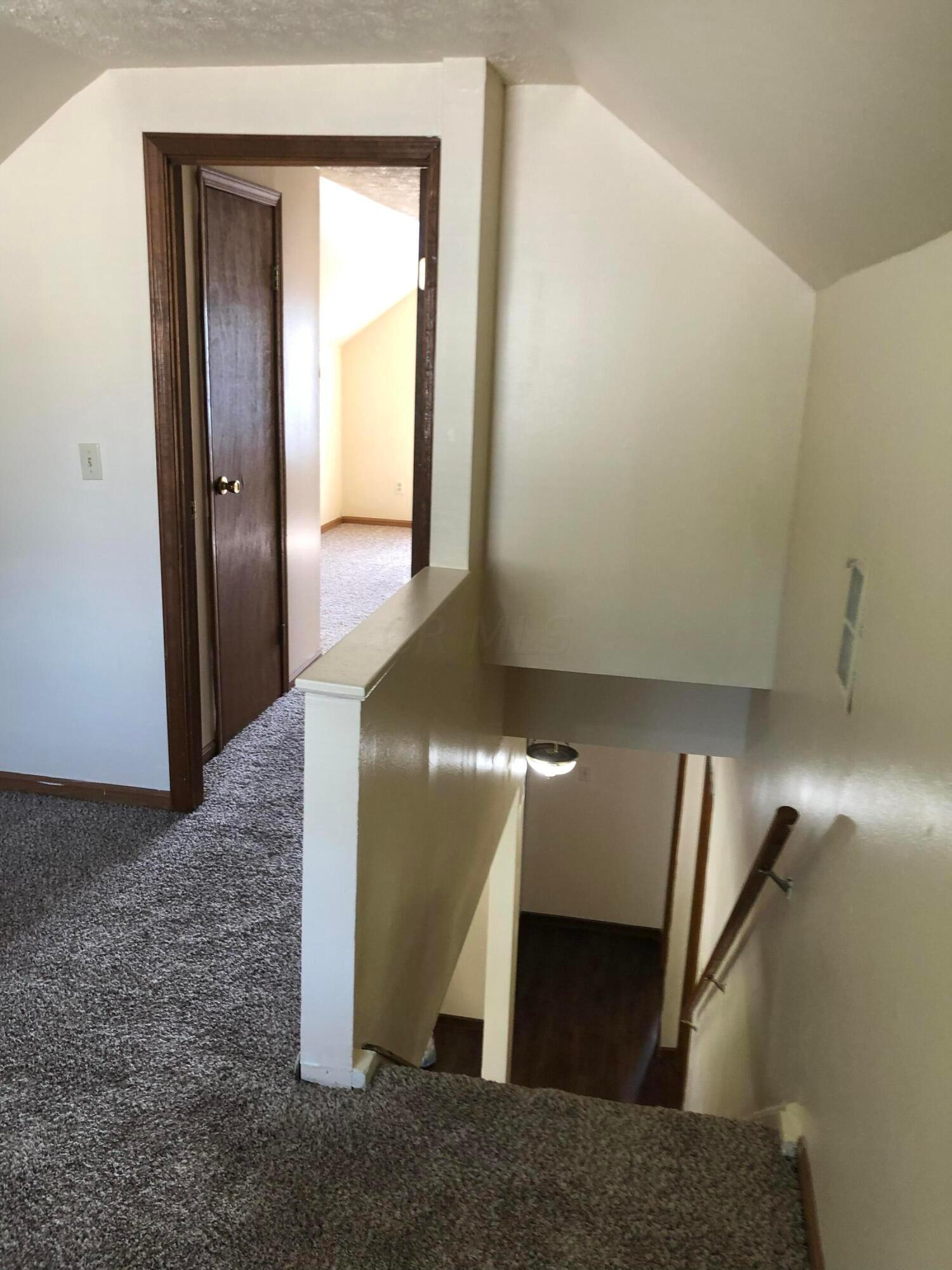 885 Exeter Road Columbus, OH 43213 - Photo 29 of 30