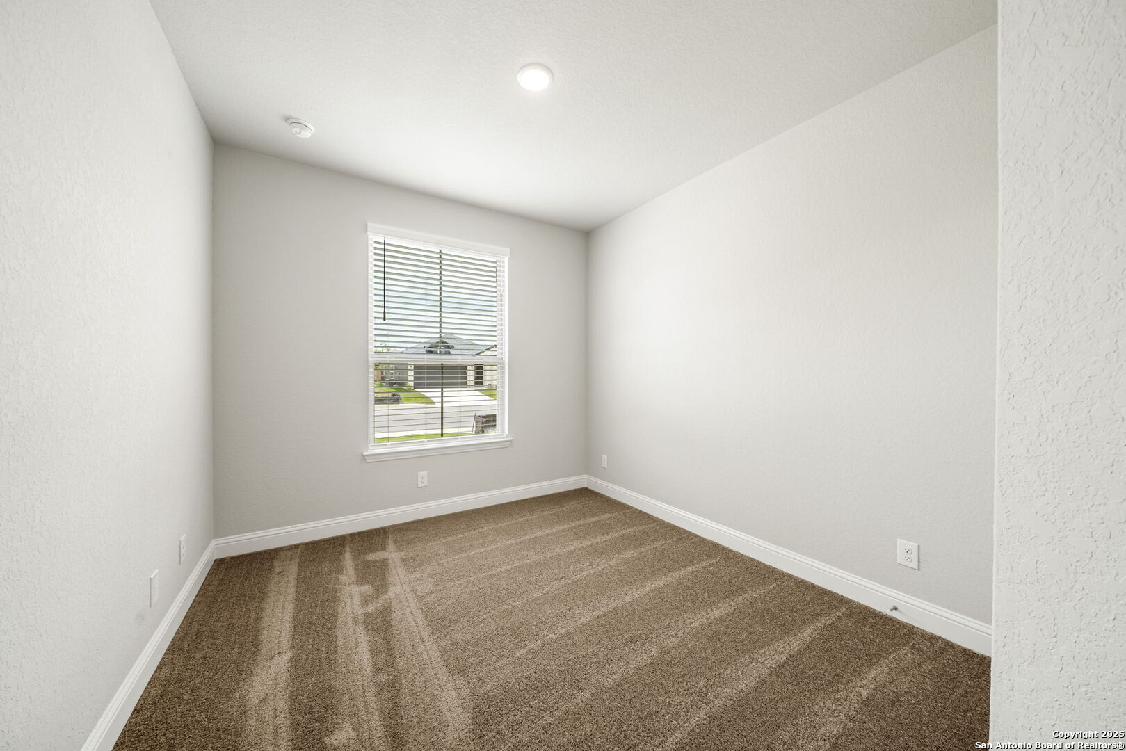 6739 Velma Path San Antonio, TX 78253 - Photo 15 of 20