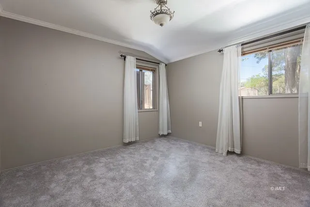 $825,000 | 980 Shahar Avenue, Lone Pine, CA 93545