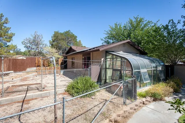 $825,000 | 980 Shahar Avenue, Lone Pine, CA 93545