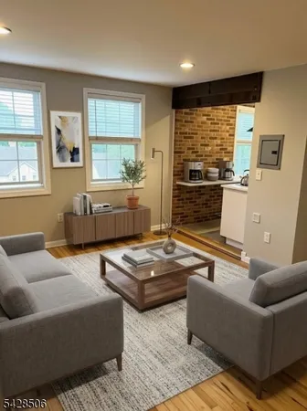 $2,500 | 378 Claremont Avenue, Unit 10, Montclair, NJ 07042