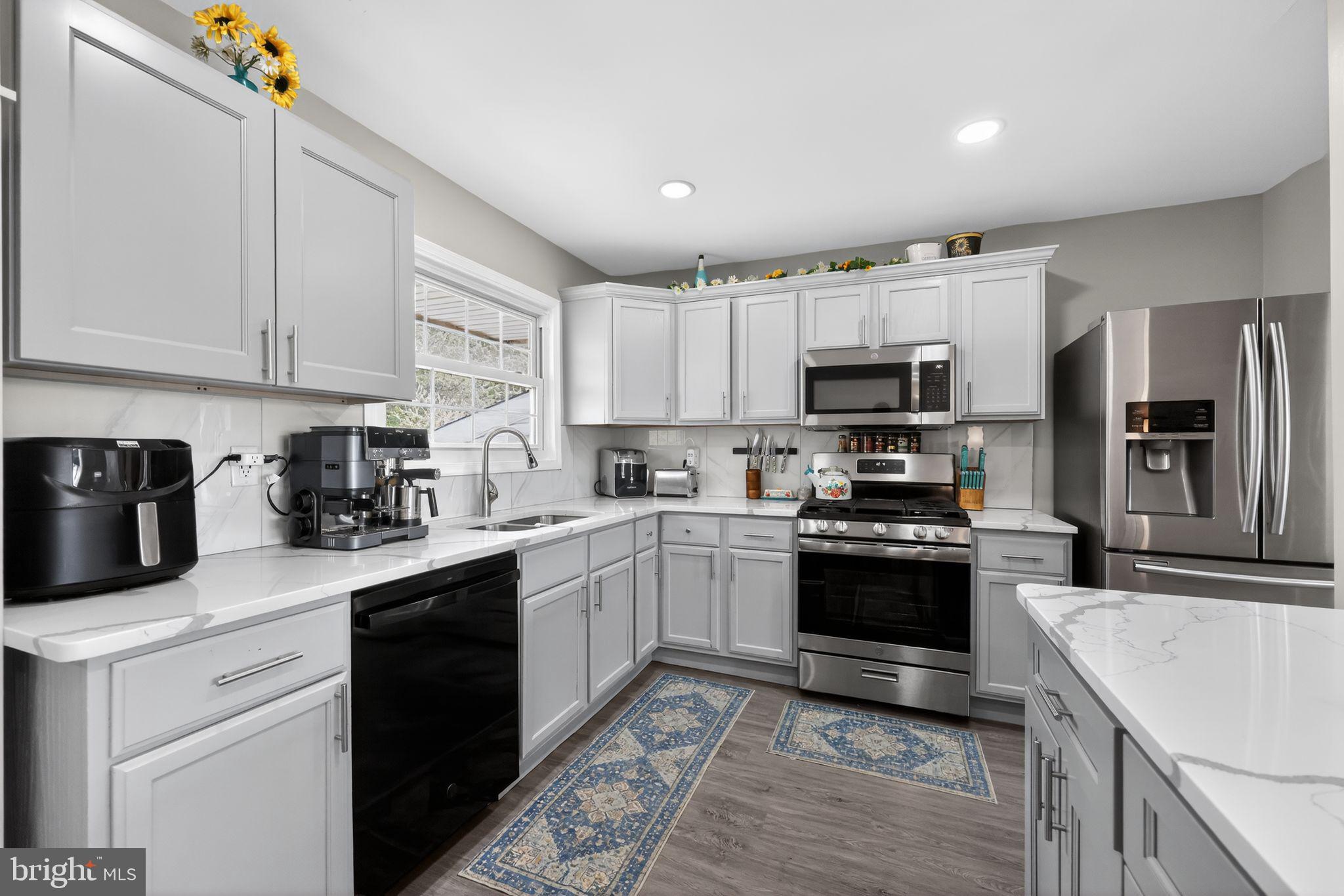 16 Albert Road Glendora, NJ 08029 - Photo 3 of 28