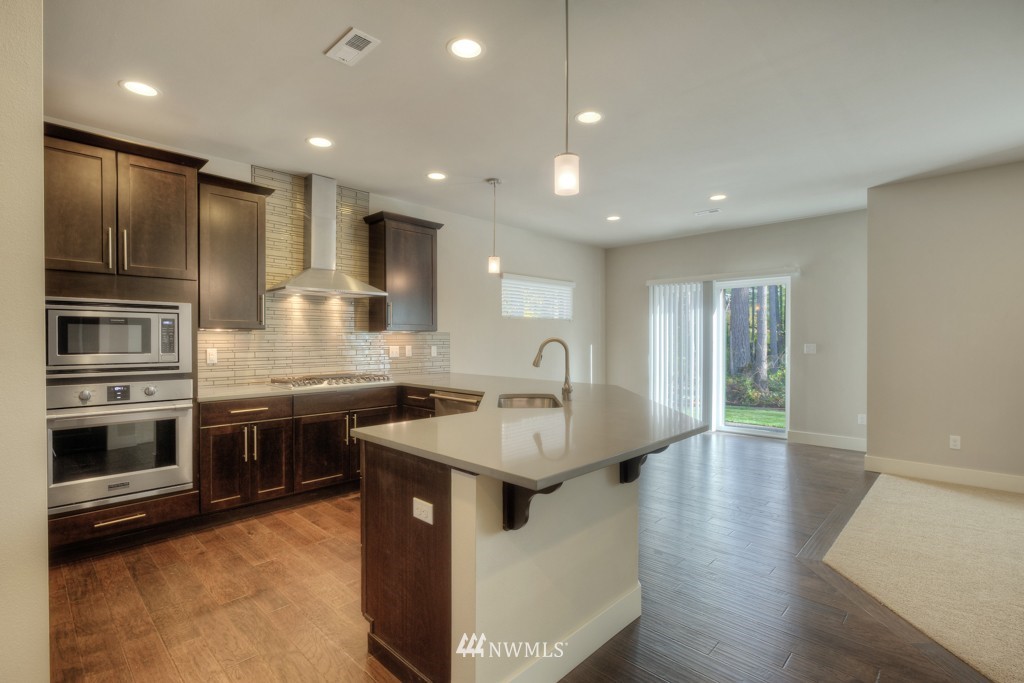 8 176th Place Southwest, Unit 11 Bothell, WA 98012 - Photo 4 of 15