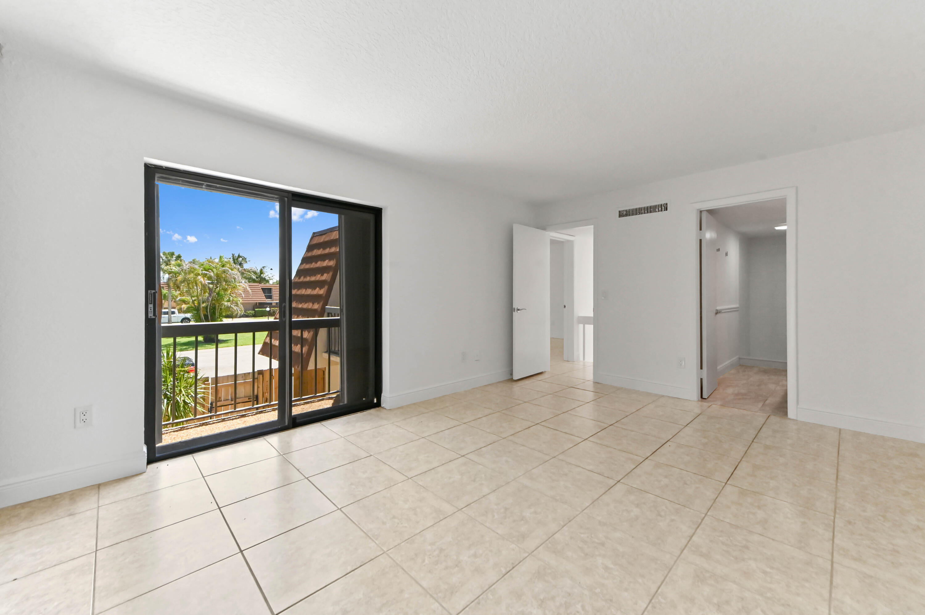 825 Center Street, Unit 12A Jupiter, FL 33458 - Photo 16 of 21 16 bedroom 02