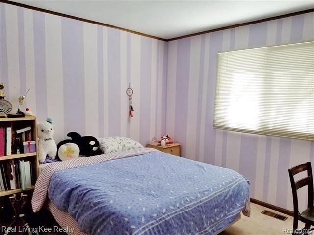 884 Snowmass Drive Rochester, MI 48309 - Photo 28 of 42 29.jpg