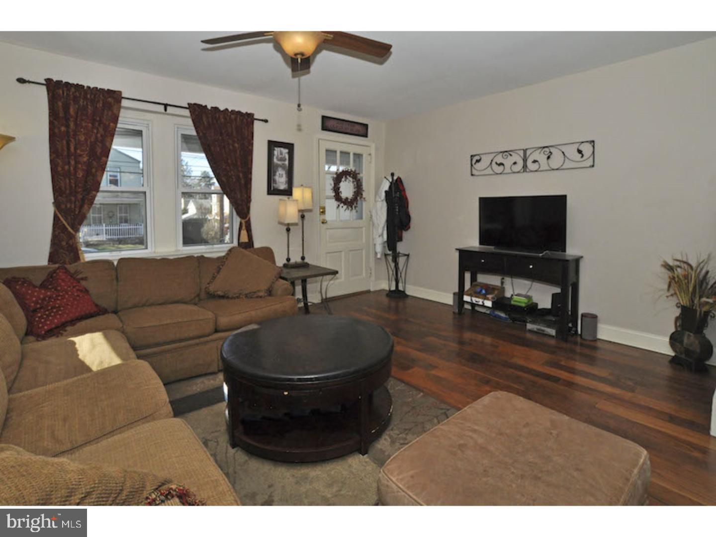 127 North Ridge Avenue Ambler, PA 19002 - Photo 4 of 23 Living Room