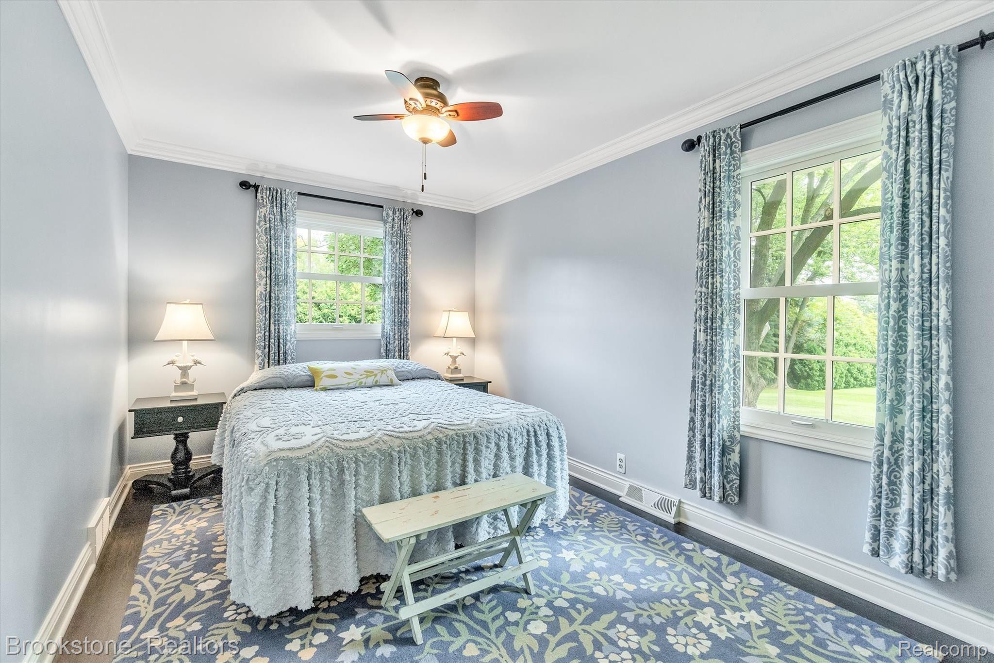 2515 Hickory Lawn Road Rochester, MI 48307 - Photo 14 of 35 21-2515-Hickory-Lawn-Rd-Rochester-Hills-MI-48307-WindowStill-Real-Estate-Photography-21.jpg