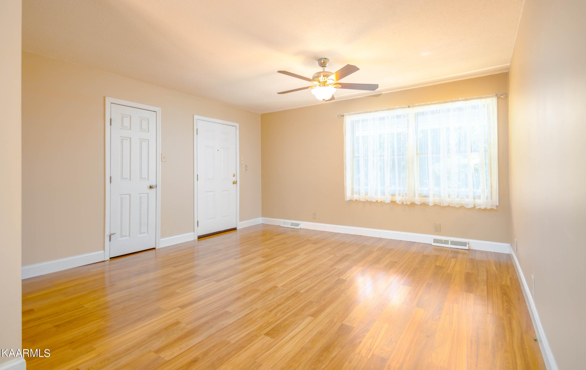 710 Crest Forest Road Knoxville, TN 37923 - Photo 6 of 40